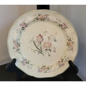 Mikasa Heritage F2013 Peony Bouquet 8" Luncheon Plate (Qty 1) Japan